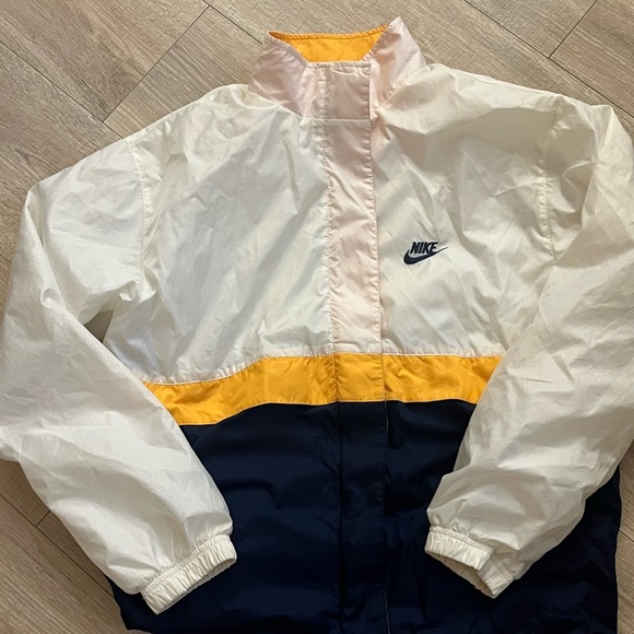 Nike Windbreaker Medium - Picture 1 of 4